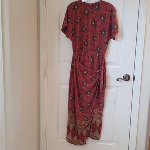 Maggie London silk burgundy print dress size 4
